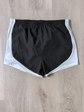 Daisy Fuentes Athletic Shorts